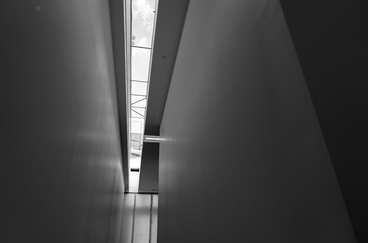 6连败夜炸锅！0分垫底，62岁穆帅怒堵裁判，欧冠神迹能否翻盘